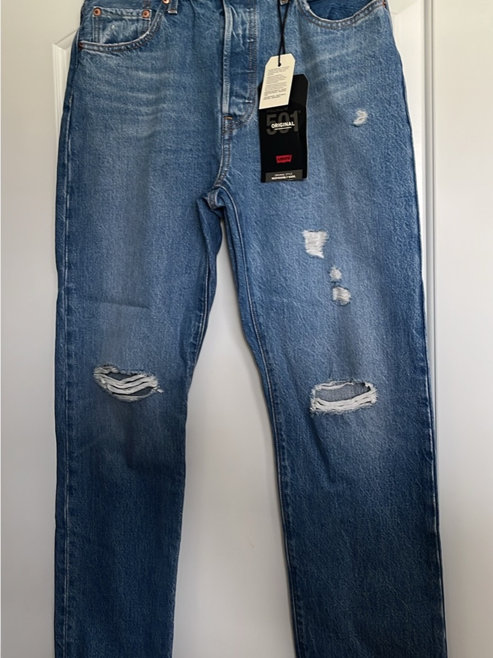 Levi's Womens Light Blue Straight Jeans - Distressed